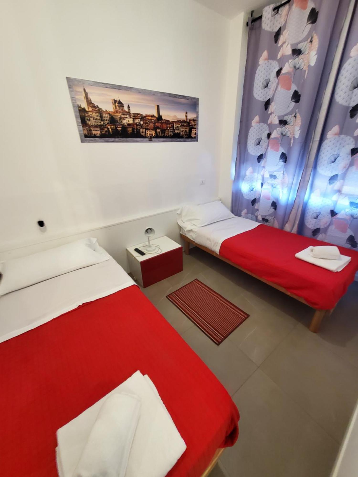 Hb Appartamenti In Centro Bergamo Eksteriør bilde